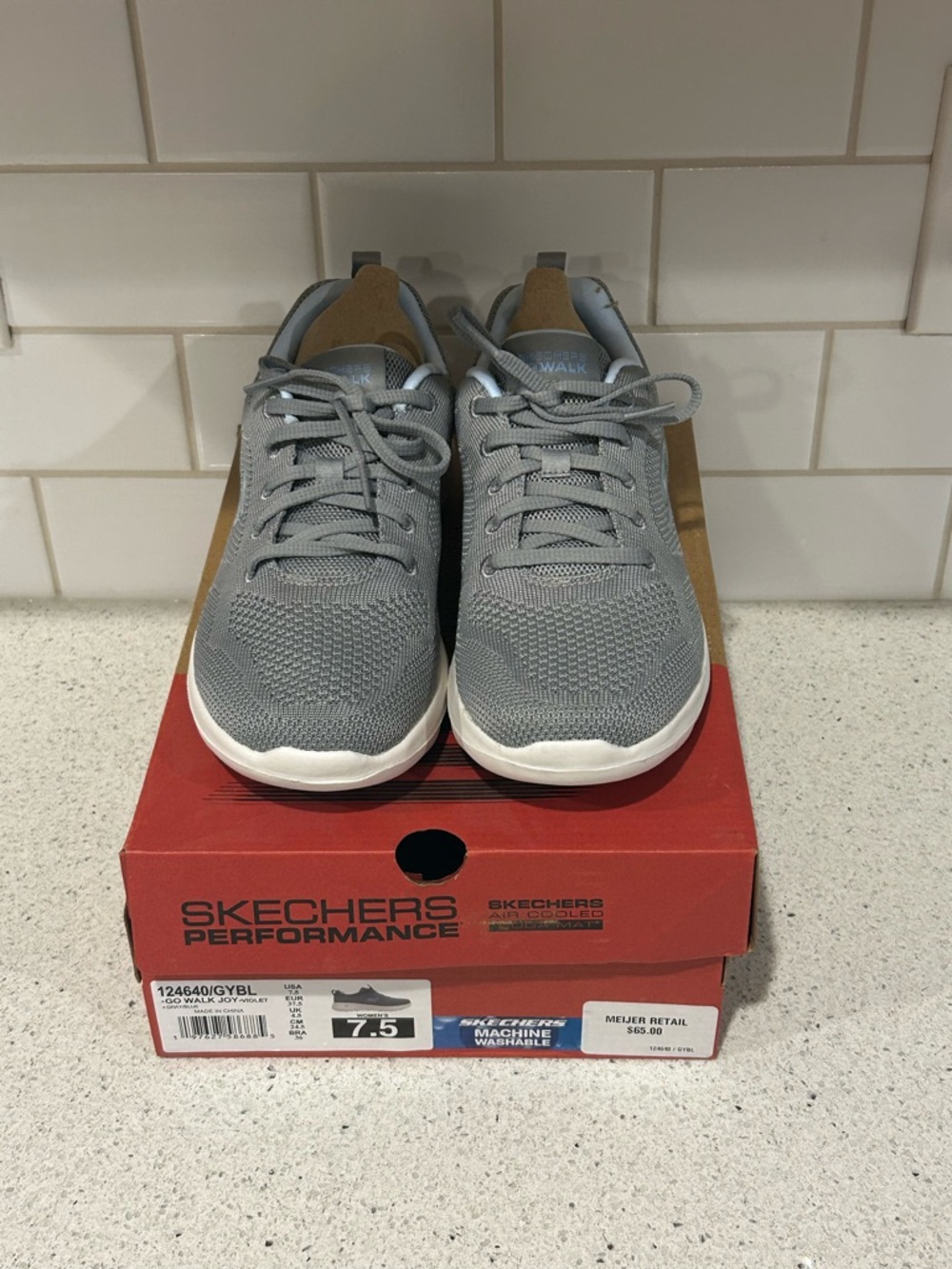 Skechers Women's Gray/Blue Performance Go Walking Shoes, Size 7.5